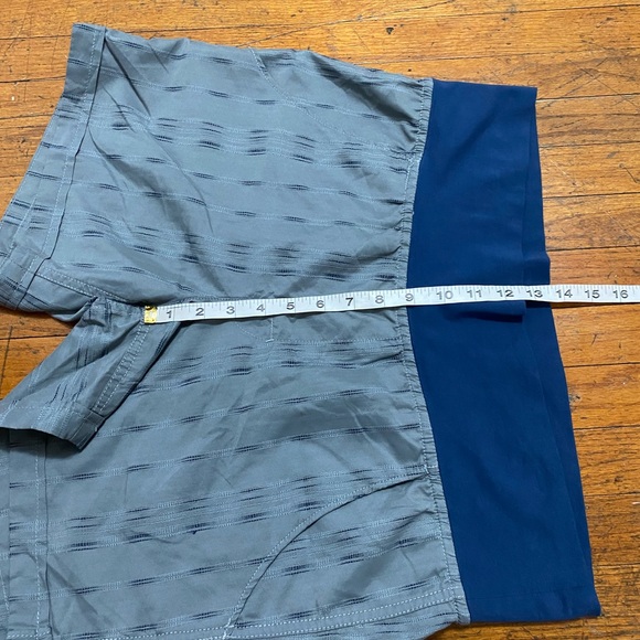 🆕 Horny Toad Flip Top Tencel Shorts with Pockets Gray Blue Women's Size L - Picture 12 of 12